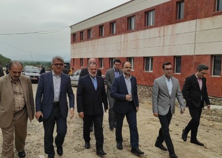 دستور بازرس گیلان بر تشکیل کمیته ویژه تسریع پروژه بیمارستان ۴۲۱ تختخوابی رشت