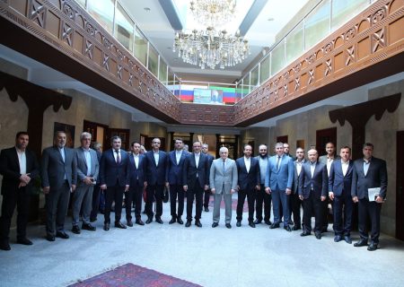 حضور طاعتی مقدم در بازدید دبیر و مدیران مناطق آزاد از ماخاچ کالا