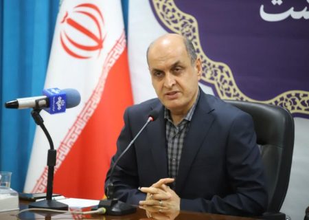 مردم در خط مقدم دفاع از ارزش‌ها ایستاده‌اند