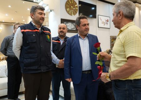 بازدید مدیرعامل شرکت توزیع برق گیلان از اصناف و واحد‌های تجاری شهرستان بندرانزلی