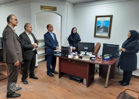 بازدید دکتر حق شناس استاندار گیلان از اداره کل تامین اجتماعی استان
