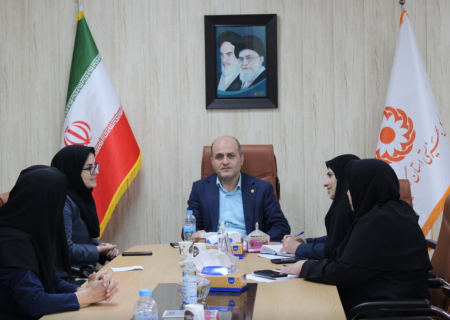 ارائه خدمات آموزشی ، بهداشتی و درمانی به جامعه هدف با همکاری انجمن صنفی مامایی استان