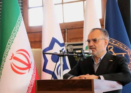 هنر متعهد شعله‌ای است که خاموش نمی‌شود