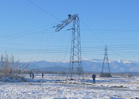 شبکه برق گیلان پس از بارش برف اخیر پایدار است