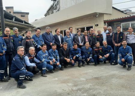 تقدیر از سیمبانان و مأموران تشخیص توزیع برق گیلان با حضور مدیرعامل توانیر